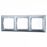 Рамка 3п Valena Legrand 770153